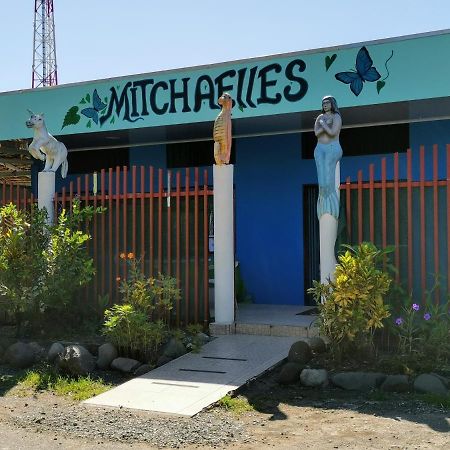 Cabinas Mitchaelle'S Puerto Viejo de Talamanca Exteriör bild