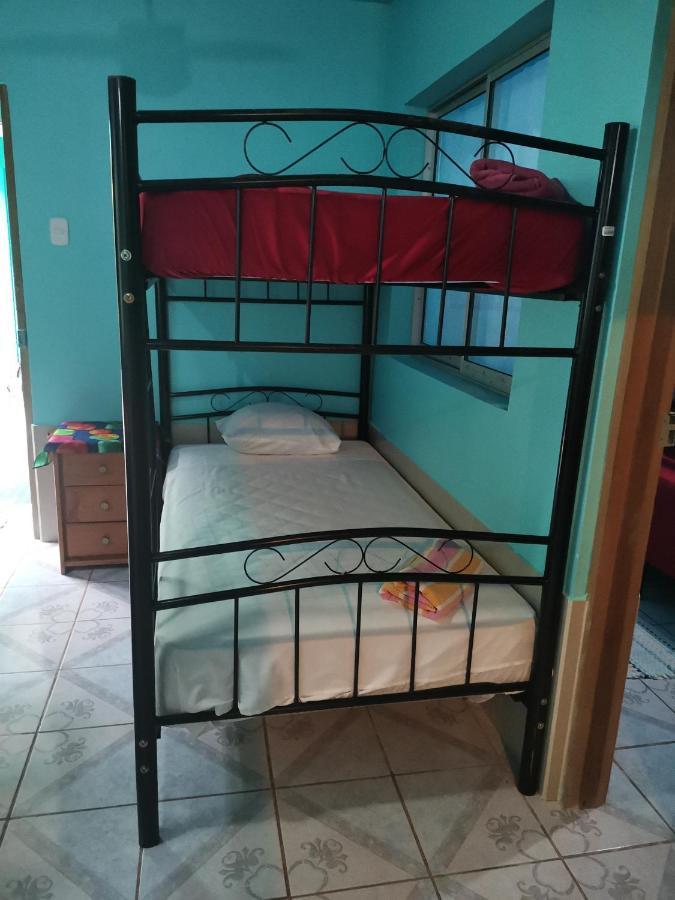 Cabinas Mitchaelle'S Puerto Viejo de Talamanca Exteriör bild