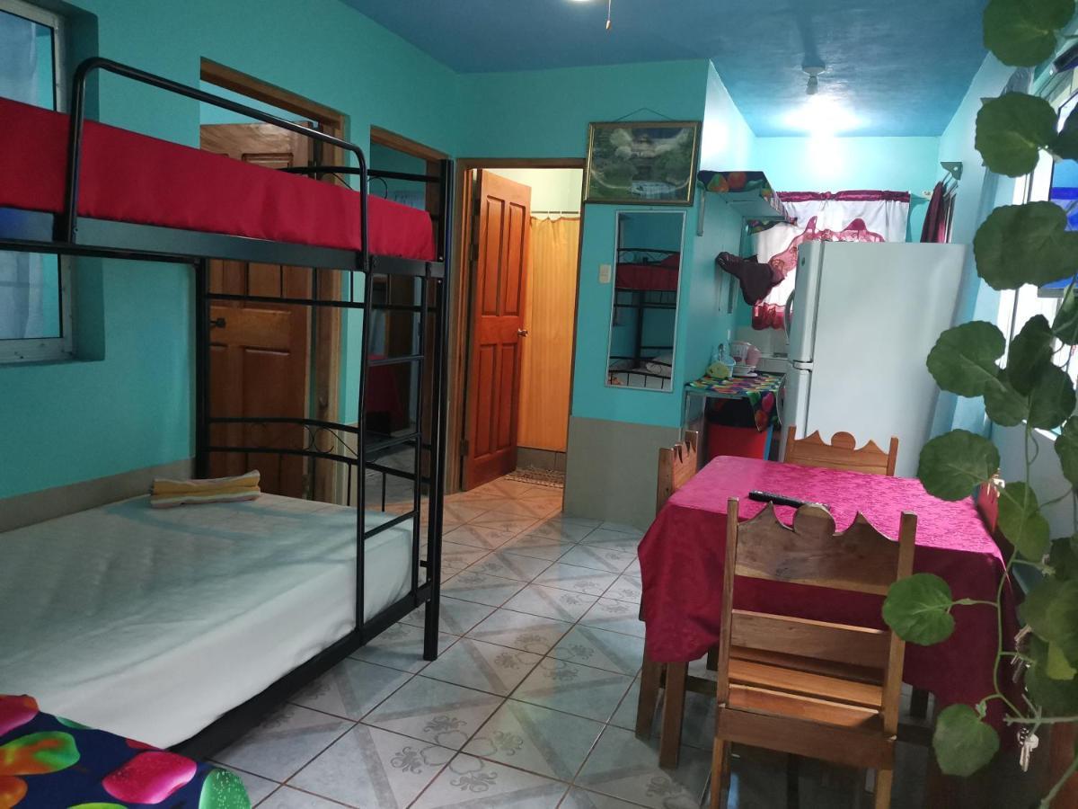 Cabinas Mitchaelle'S Puerto Viejo de Talamanca Exteriör bild