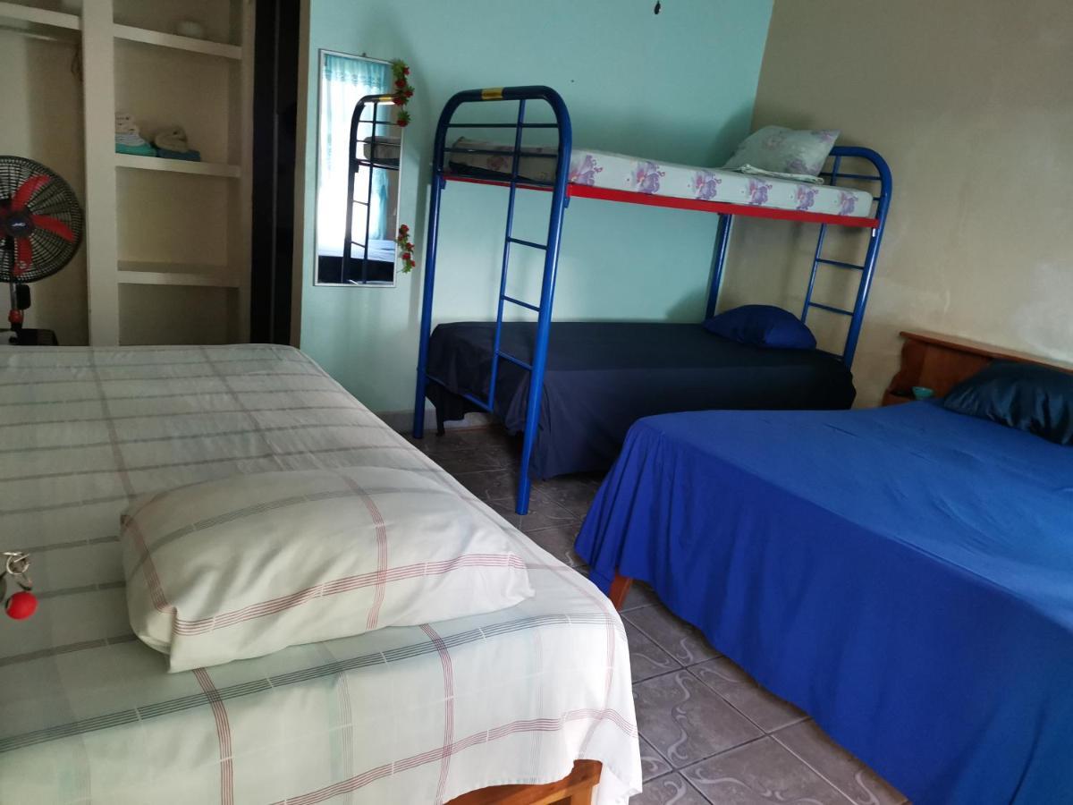 Cabinas Mitchaelle'S Puerto Viejo de Talamanca Exteriör bild