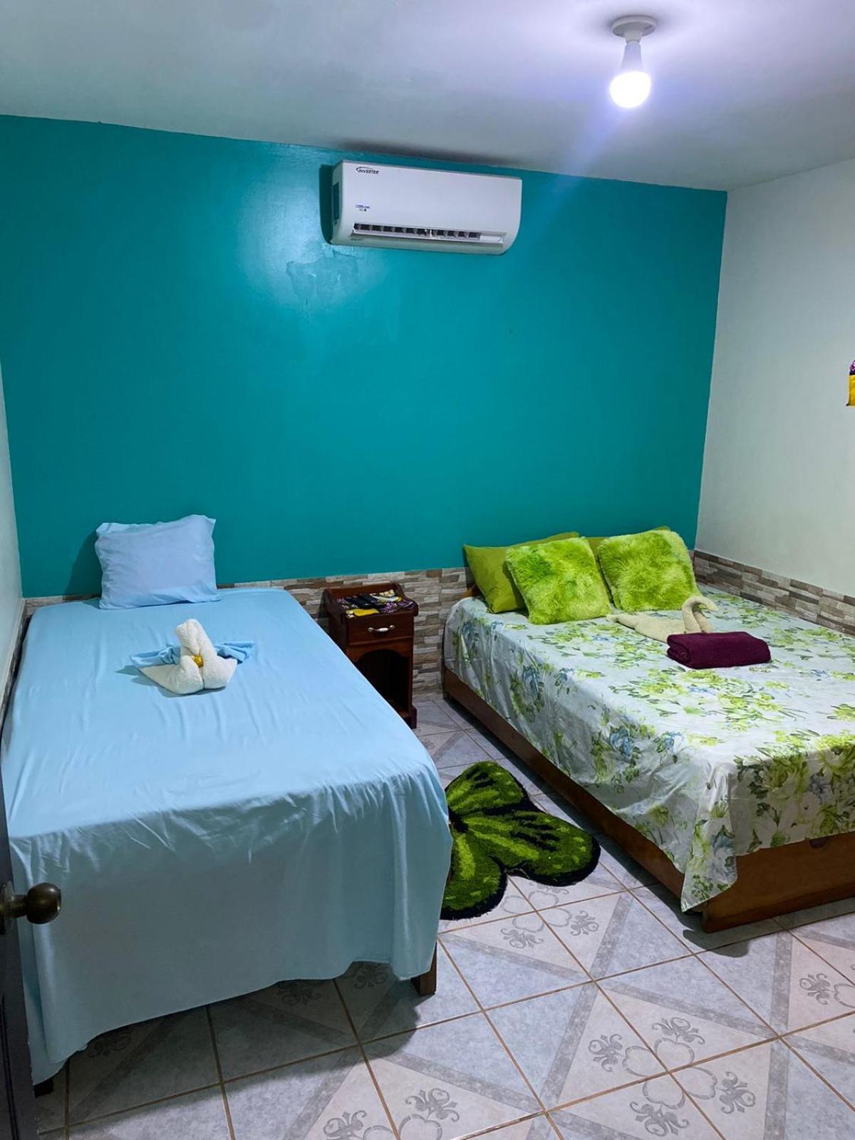 Cabinas Mitchaelle'S Puerto Viejo de Talamanca Exteriör bild